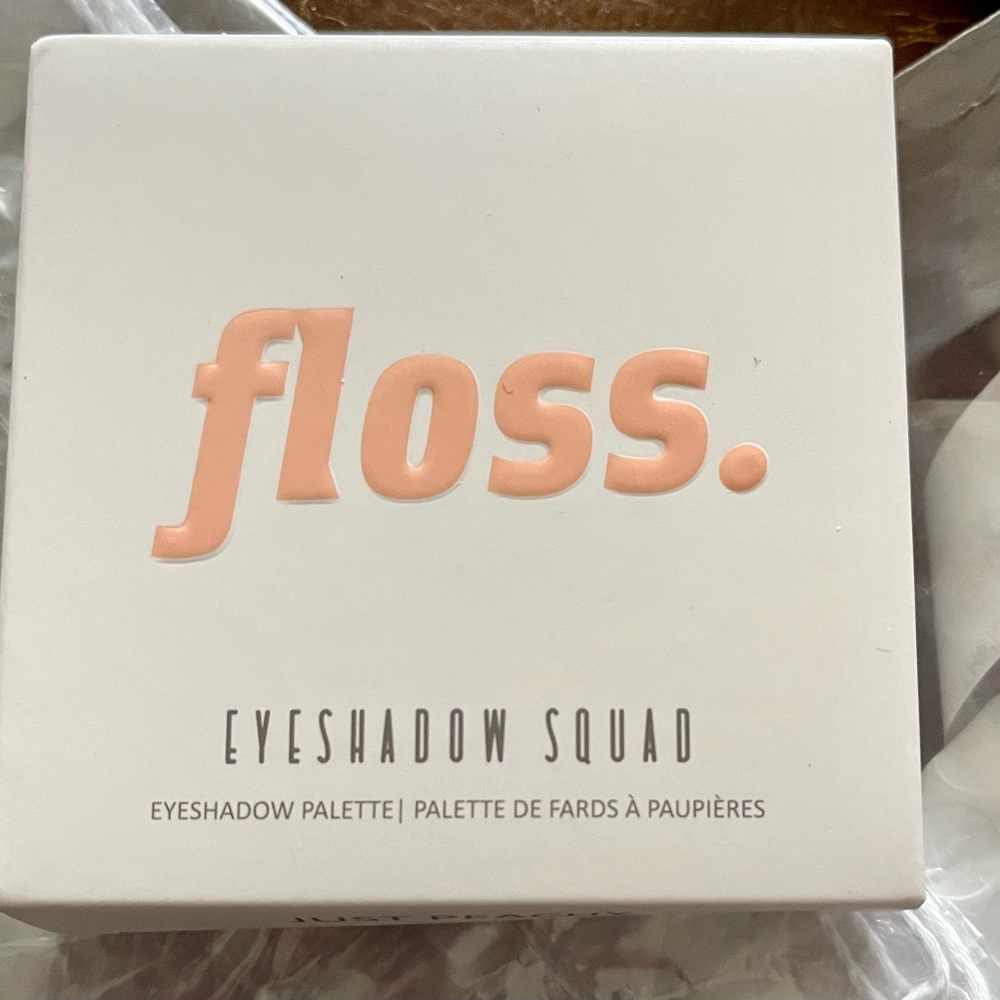 FLOSS Eyeshadow Squad in Just Peachy NEW - Picture 6 of 7